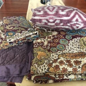 POTTERY BARN KING DUVET SET